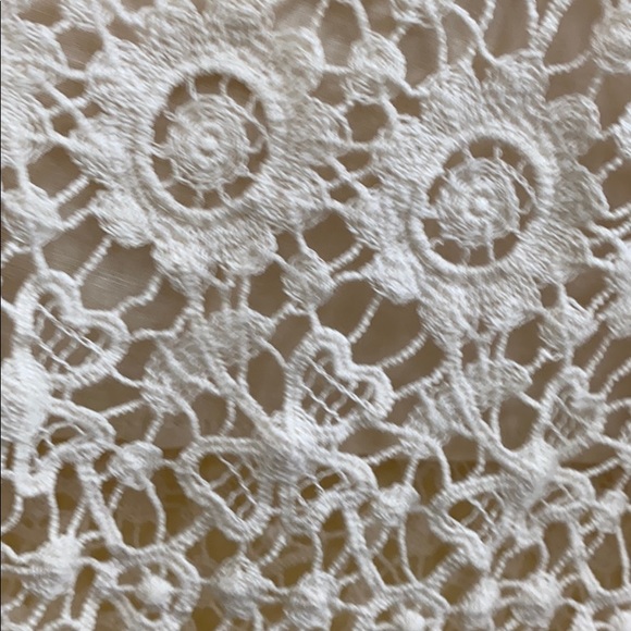 Solitaire women’s Large crocheted white skirt - Picture 5 of 6